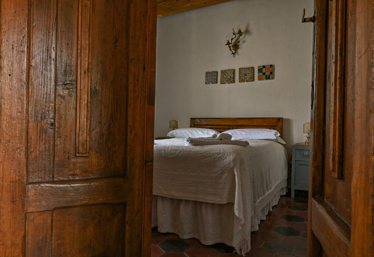 Bed and Breakfast Cortis Antigas Gesturi Exterior foto