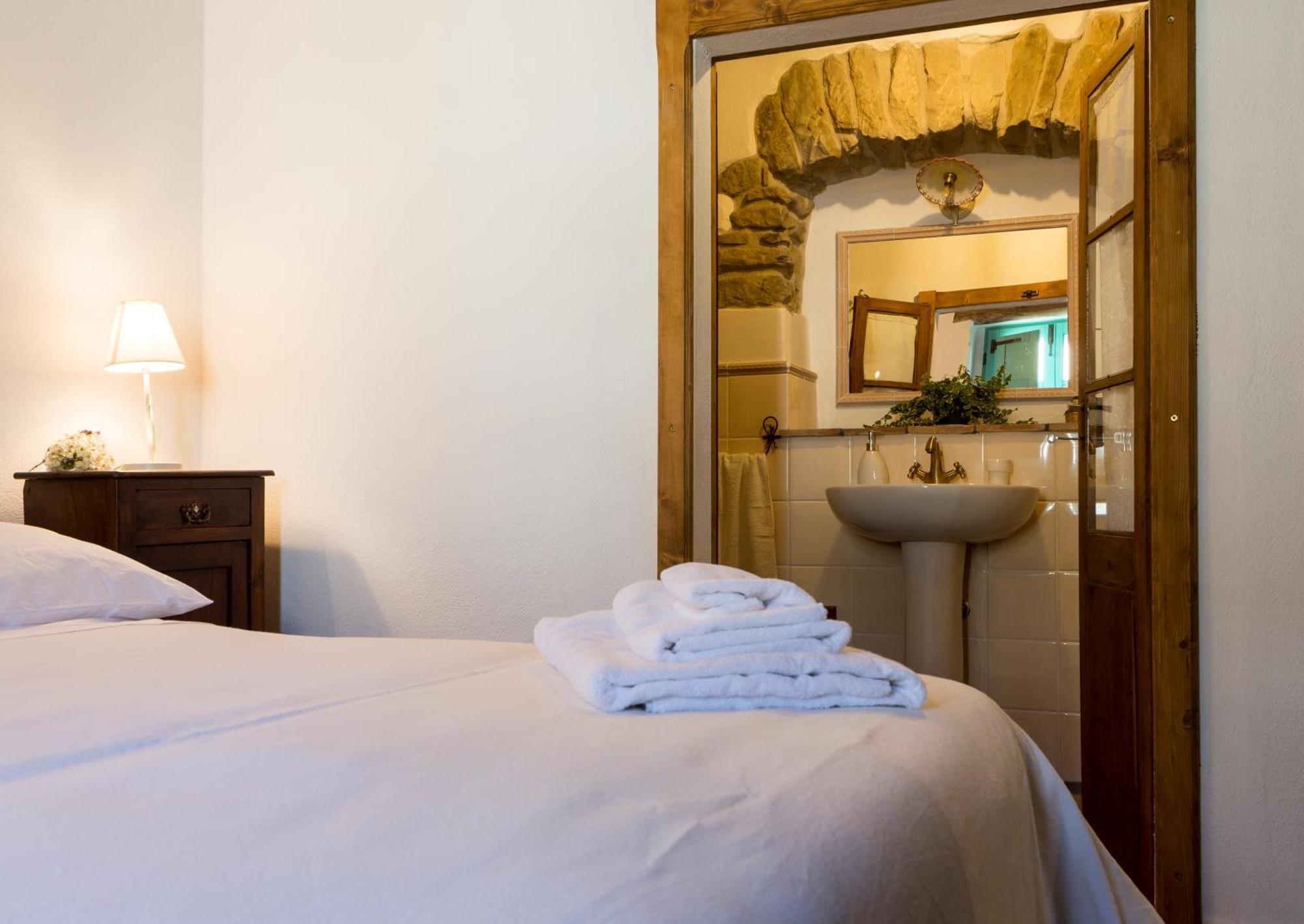 Bed and Breakfast Cortis Antigas Gesturi Exterior foto
